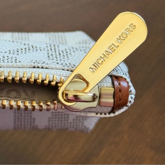 MICHAEL KORS FULTON TRAVEL CASE POUCH - Picture 9 of 12